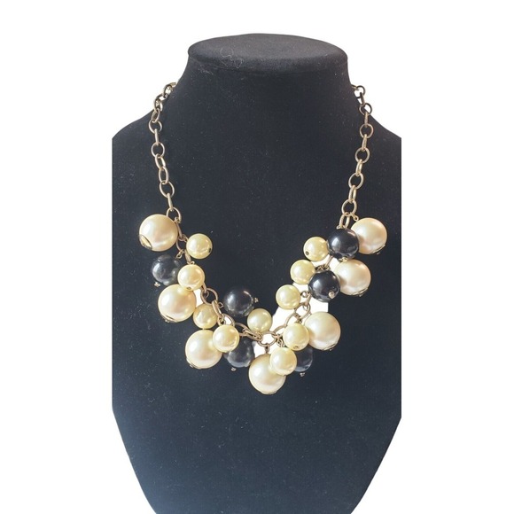 Awesome Necklace Various Size Faux Pearls Cream and Black Statement Piece - Picture 1 of 9